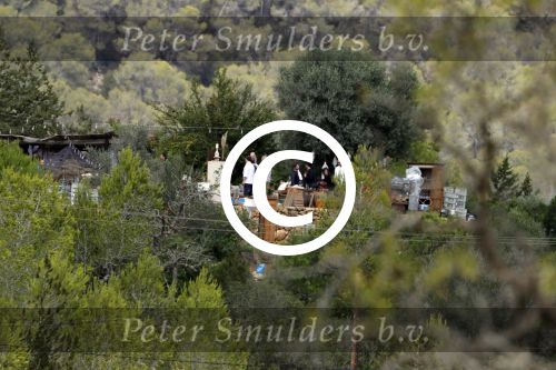 Ibiza 24 september 2016
Trouwen Gigi Ravelli en Roger Hodenius op ibiza . Ze trouwenni zuin huis/finca.