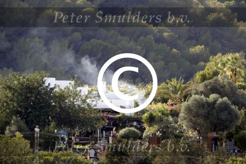 Ibiza 24 september 2016
Trouwen Gigi Ravelli en Roger Hodenius op ibiza . Ze trouwenni zuin huis/finca.