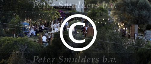 Ibiza 24 september 2016
Trouwen Gigi Ravelli en Roger Hodenius op ibiza . Ze trouwenni zuin huis/finca.