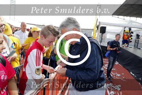 Amsterdam 21 september 2016
Sportdag van de Johan Cruijff foundation in het Olympisch stadion. Danny Cruijff en Estelle Cruijff zijn aanwezig . Guus Hiddink