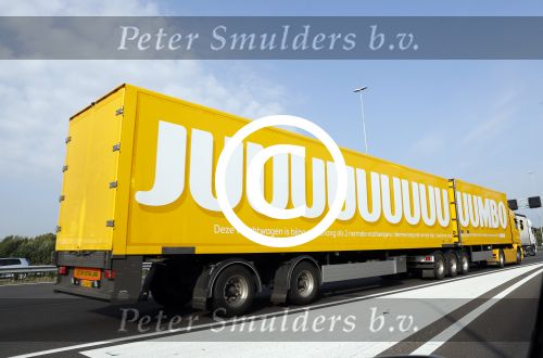 Antwerpen 21 sptember 2016
Frank Masmeijer arriveert bij de rechtbank van Antwerpen et een cameraploeg van SBS6 ivm opames van zijn real life soap. Ook zijn schoonvader is erbij