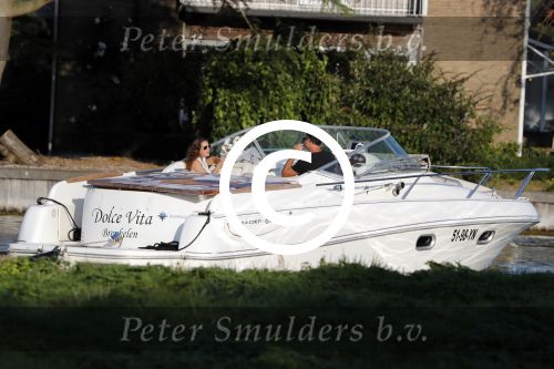 Nigtevecht 12 september 2016
Jurgen Smit aan het varen met zijn dochter Rebelle Smit