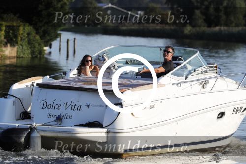 Nigtevecht 12 september 2016
Jurgen Smit aan het varen met zijn dochter Rebelle Smit