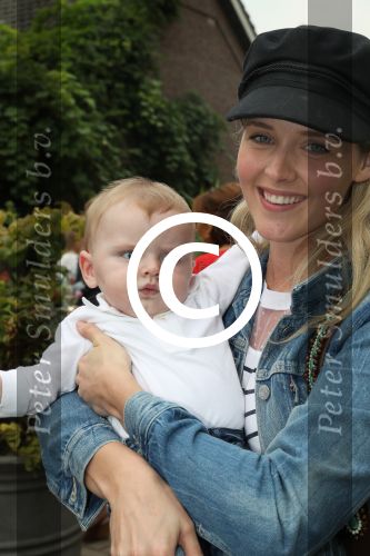Amsterdam, 22 September 2016
Feest van Lifestyle van LIEF.
Lottie Hellingman en Liza Sips met haar baby Jonah