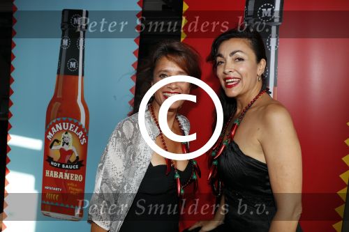 Amsterdam 15 september 2016
Presentatie produkten van manuela Kemp op het Veronica schip. Lois lane , Monique en Suzan Klemann
