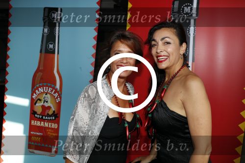 Amsterdam 15 september 2016
Presentatie produkten van manuela Kemp op het Veronica schip. Lois lane , Monique en Suzan Klemann