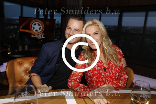 Amsterdam 2 oktober 2016
Patricia Paay en haar vriend  Robbert Hinfelaar bij de opnames van het sbs 6 programma Show XL gepresenteerd door Fred v Leer en Lucille Werner. Tim Douwsma en Nicolette v Dam zitten er ook.