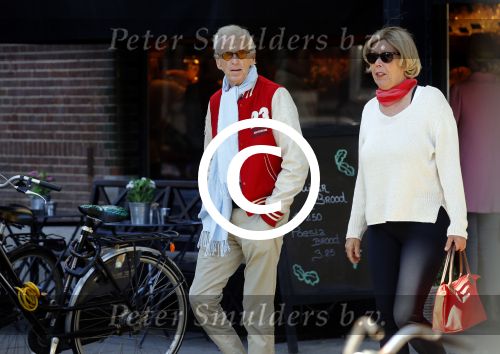Amsterdam 5 oktober 2016
Manfred de Graaf met zijn vrouw in Amsterdam zuid.