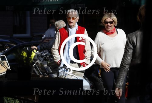 Amsterdam 5 oktober 2016
Manfred de Graaf met zijn vrouw in Amsterdam zuid.