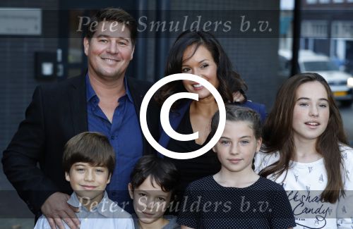 Zaandam 1 oktober 2016
Premiere Peter Pan in schouwburg  Zaandam.
Martijn Krabbe met zijn kinderen Achilles Michelle Jasmijn zijn vriendin Noi Pakon met haar zoontje.