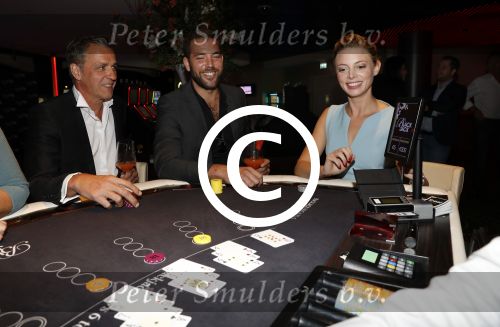Amsterdam 27 september 2016
Presentatie cast indecent proposal met Matteo v d Grijn Roos v Erkel en Chris tates in het holland casino. Hans Cornelisse is een van de producenten.