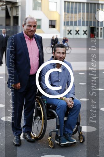 Amsterdam 4 oktober 2016
Bijeenkomst met divers sprekers in het ziggo dome. Maurice en Mark de Hond