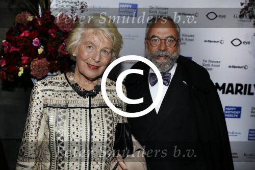 Amsterdam 29 september 2016
Opening Marilyn Monroe expositie in de nieuwe kerk.
mevr v Loon de la bouchere met advocaat oscar Hammerstein