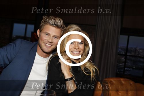 Amsterdam 2 oktober 2016
Patricia Paay en haar vriend  Robbert Hinfelaar bij de opnames van het sbs 6 programma Show XL gepresenteerd door Fred v Leer en Lucille Werner. Tim Douwsma en Nicolette v Dam zitten er ook.