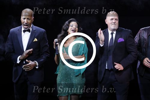 Utrecht 14 september 2016
1 jaar the bodyguard in het beatrixtheater met oa Romy Monteiro Nurlaila en Patrick Martens