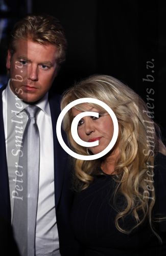 Amsterdam 2 oktober 2016
Patricia Paay en haar vriend  Robbert Hinfelaar bij de opnames van het sbs 6 programma Show XL gepresenteerd door Fred v Leer en Lucille Werner. Tim Douwsma en Nicolette v Dam zitten er ook.
