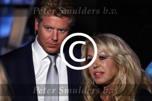 Amsterdam 2 oktober 2016
Patricia Paay en haar vriend  Robbert Hinfelaar bij de opnames van het sbs 6 programma Show XL gepresenteerd door Fred v Leer en Lucille Werner. Tim Douwsma en Nicolette v Dam zitten er ook.