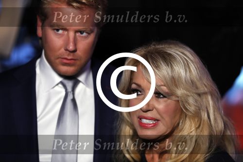 Amsterdam 2 oktober 2016
Patricia Paay en haar vriend  Robbert Hinfelaar bij de opnames van het sbs 6 programma Show XL gepresenteerd door Fred v Leer en Lucille Werner. Tim Douwsma en Nicolette v Dam zitten er ook.