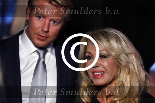 Amsterdam 2 oktober 2016
Patricia Paay en haar vriend  Robbert Hinfelaar bij de opnames van het sbs 6 programma Show XL gepresenteerd door Fred v Leer en Lucille Werner. Tim Douwsma en Nicolette v Dam zitten er ook.