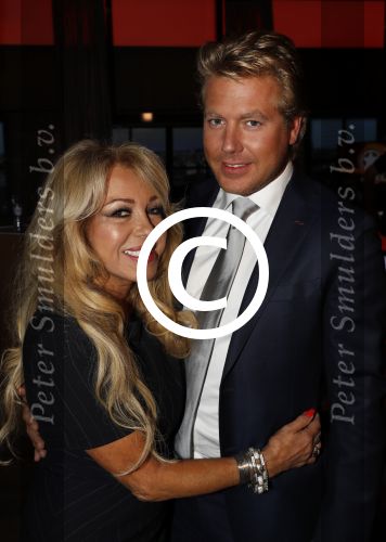Amsterdam 2 oktober 2016
Patricia Paay en haar vriend  Robbert Hinfelaar bij de opnames van het sbs 6 programma Show XL gepresenteerd door Fred v Leer en Lucille Werner. Tim Douwsma en Nicolette v Dam zitten er ook.