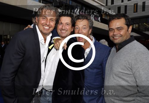 Amsterdam 4 oktober 2016
Bijeenkomst met divers sprekers in het ziggo dome. Pieter v d Hoogenband met vrienden Toon Stas Bob Goevaers en ...