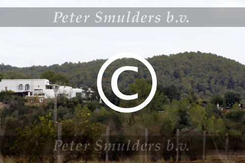 Ibiza 24 september 2016
Trouwen Gigi Ravelli en Roger Hodenius op ibiza . Ze trouwenni zuin huis/finca.