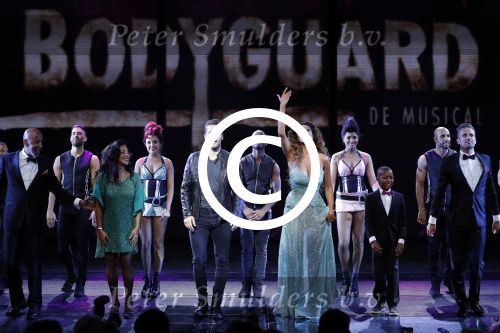 Utrecht 14 september 2016
1 jaar the bodyguard in het beatrixtheater met oa Romy Monteiro Nurlaila en Patrick Martens