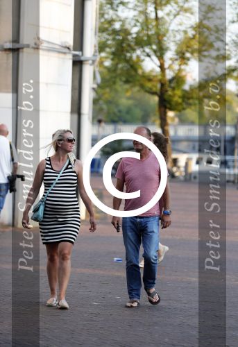 Amsterdam 7 september 2016 
Ron Boszhard met zijn zwangere vriendin