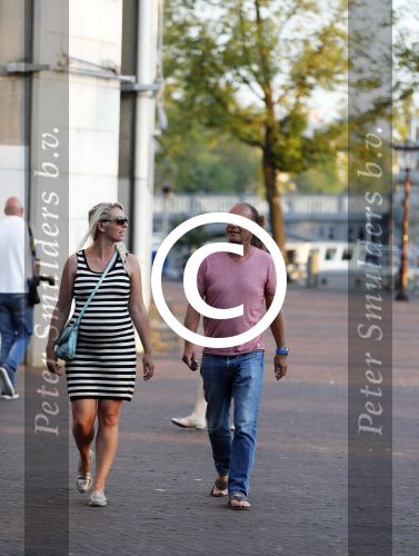Amsterdam 7 september 2016 
Ron Boszhard met zijn zwangere vriendin