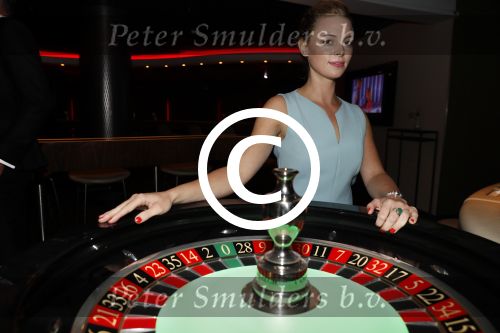 Amsterdam 27 september 2016
Presentatie cast indecent proposal met Matteo v d Grijn Roos v Erkel en Chris tates in het holland casino. Hans Cornelisse is een van de producenten.