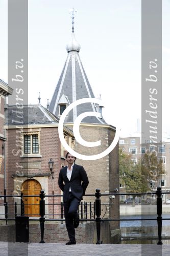 Den Haag 6 oktober 2016
Thiery Baudet rondom en op het binnenhof en bij torentje.