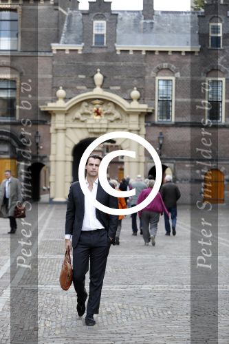 Den Haag 6 oktober 2016
Thiery Baudet rondom en op het binnenhof en bij torentje.
