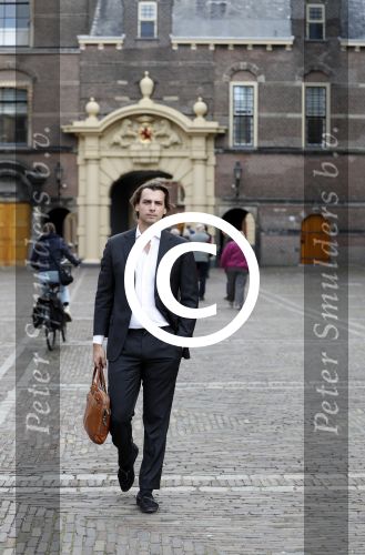 Den Haag 6 oktober 2016
Thiery Baudet rondom en op het binnenhof en bij torentje.