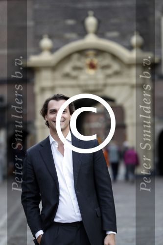 Den Haag 6 oktober 2016
Thiery Baudet rondom en op het binnenhof en bij torentje.