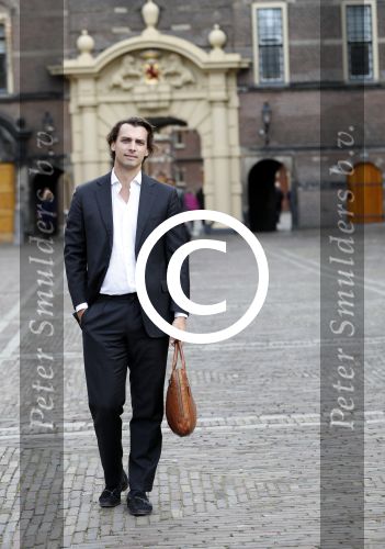 Den Haag 6 oktober 2016
Thiery Baudet rondom en op het binnenhof en bij torentje.