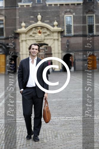 Den Haag 6 oktober 2016
Thiery Baudet rondom en op het binnenhof en bij torentje.
