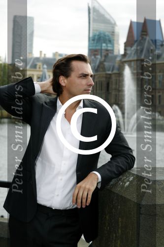 Den Haag 6 oktober 2016
Thiery Baudet rondom en op het binnenhof en bij torentje.