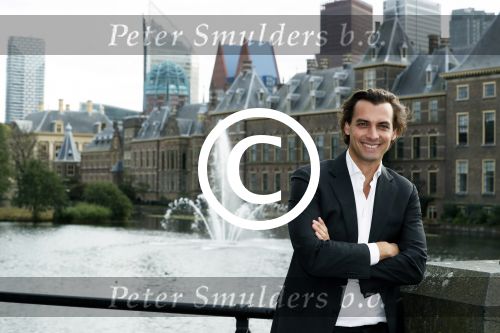Den Haag 6 oktober 2016
Thiery Baudet rondom en op het binnenhof en bij torentje.