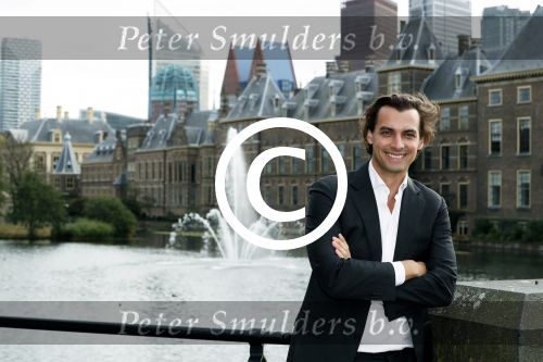 Den Haag 6 oktober 2016
Thiery Baudet rondom en op het binnenhof en bij torentje.