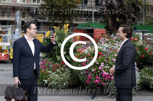 Den Haag 6 oktober 2016
Thiery Baudet rondom en op het binnenhof en bij torentje.