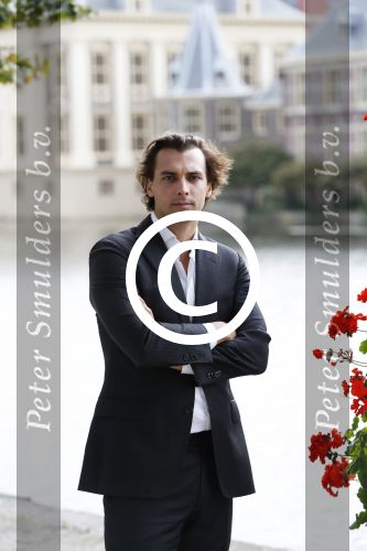 Den Haag 6 oktober 2016
Thiery Baudet rondom en op het binnenhof en bij torentje.