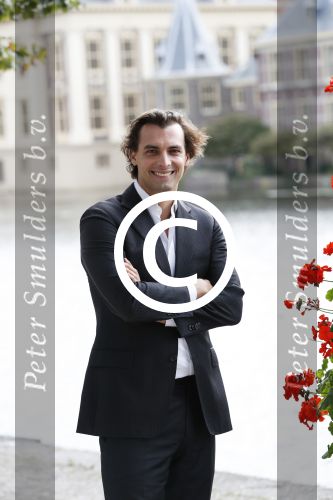 Den Haag 6 oktober 2016
Thiery Baudet rondom en op het binnenhof en bij torentje.
