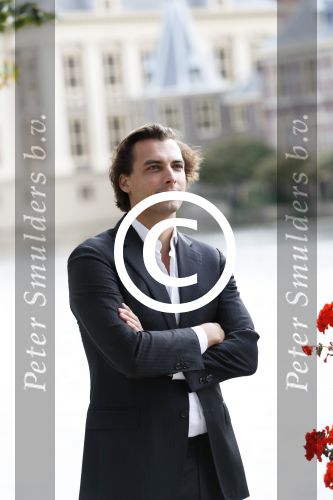Den Haag 6 oktober 2016
Thiery Baudet rondom en op het binnenhof en bij torentje.