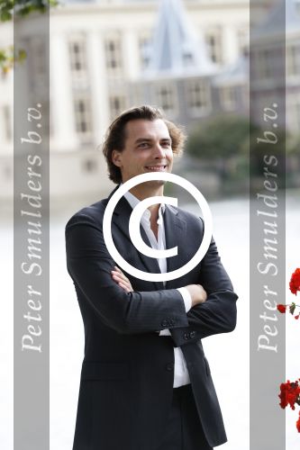 Den Haag 6 oktober 2016
Thiery Baudet rondom en op het binnenhof en bij torentje.