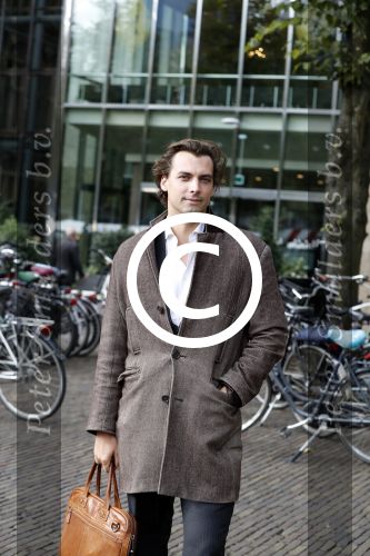 Den Haag 6 oktober 2016
Thiery Baudet rondom en op het binnenhof en bij torentje.