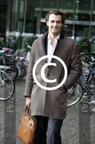 Den Haag 6 oktober 2016
Thiery Baudet rondom en op het binnenhof en bij torentje.