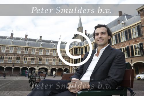 Den Haag 6 oktober 2016
Thiery Baudet rondom en op het binnenhof en bij torentje.