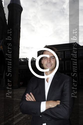 Den Haag 6 oktober 2016
Thiery Baudet rondom en op het binnenhof en bij torentje.