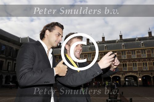 Den Haag 6 oktober 2016
Thiery Baudet rondom en op het binnenhof en bij torentje.