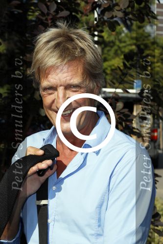 Rotterdam 14 september 2016
Boekpresentatie boek Rene v Gijp geschreven door Michiel v Egmond bij the harbour club. Zijn zoons Bicky en Sanny kregen de eerste exemplaren. Willem Kieft